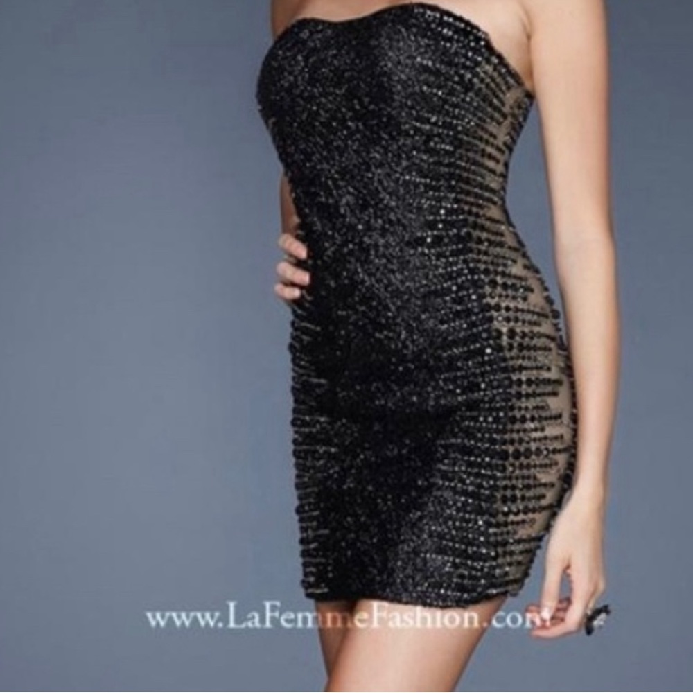 La Femme sequin/jeweled mini strapless black dress. Size 4. Mesh sides.